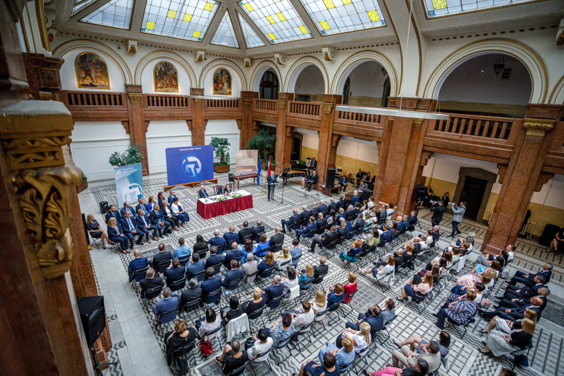 Díjak és címek adományozása a Bíróságok Napján